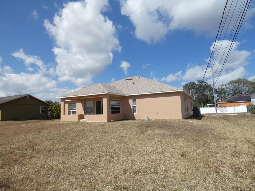 Photo of 510 SW Sea Holly Ter, Port Saint Lucie, FL 34984 (MLS # R11164554)
