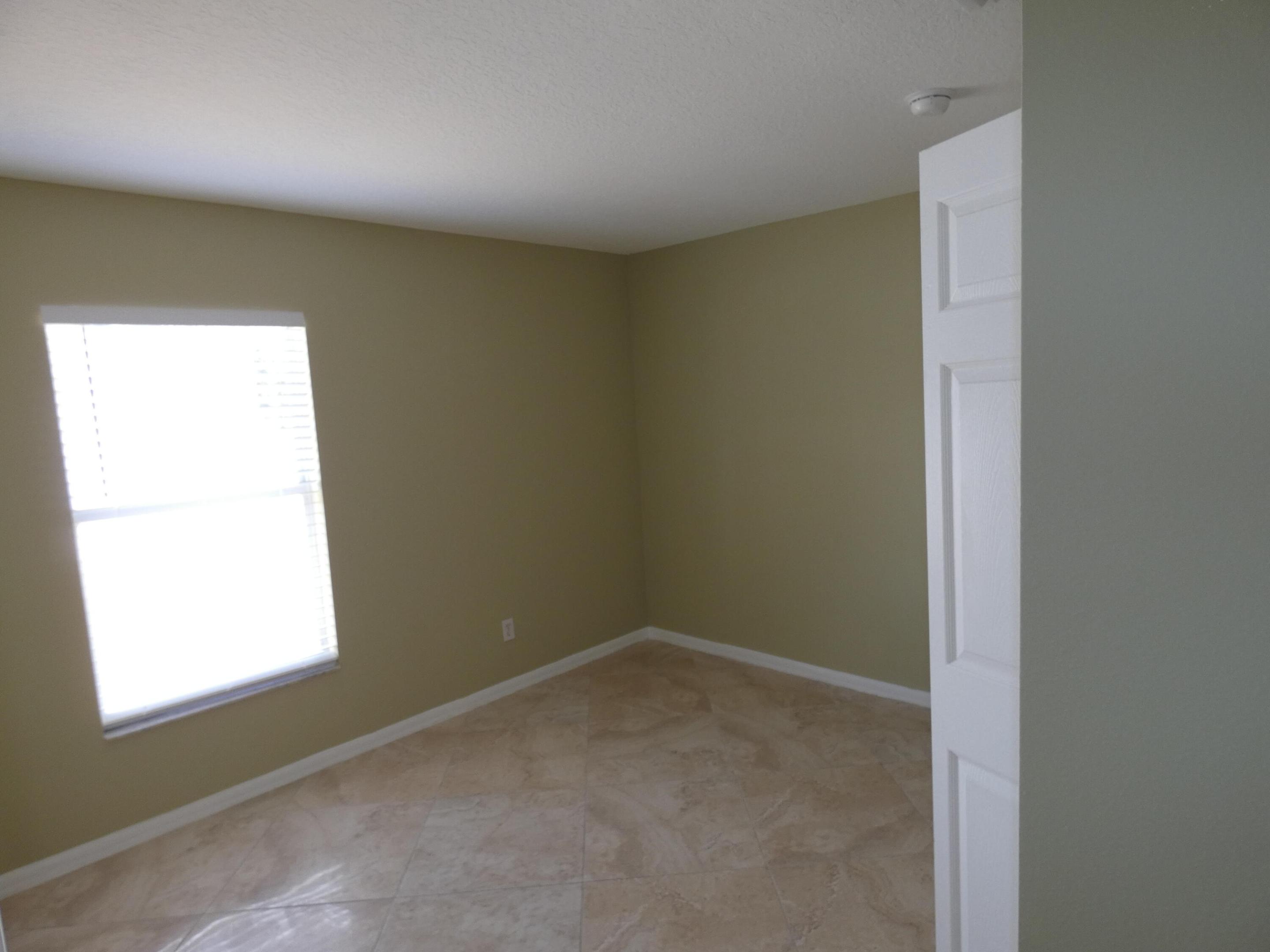 PORT ST LUCIE SECTION 13 - Residential Lease