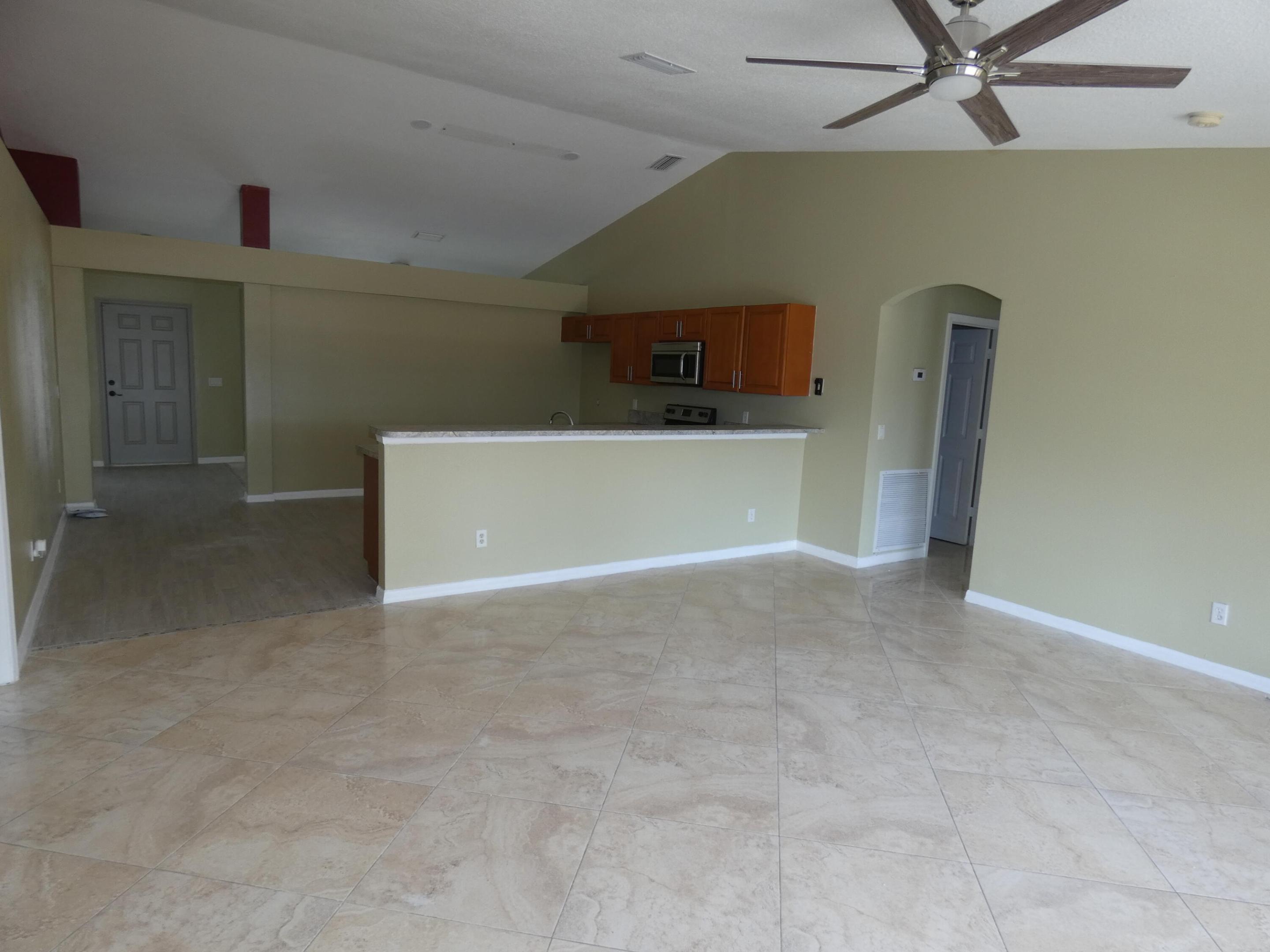 PORT ST LUCIE SECTION 13 - Residential Lease