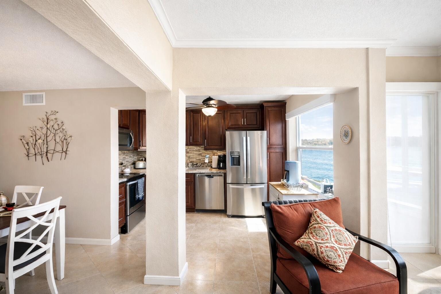 COLONIAL CLUB CONDO SEC 1 - Residential