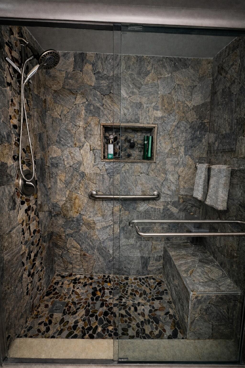 COLONIAL CLUB CONDO SEC 1 - Residential