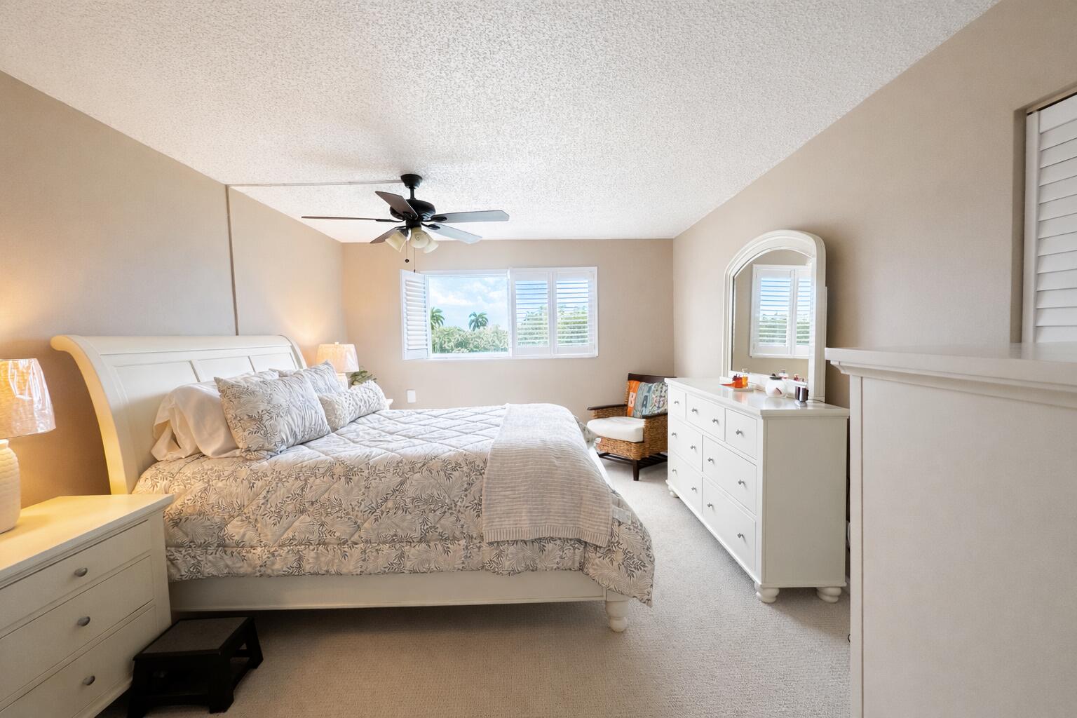 COLONIAL CLUB CONDO SEC 1 - Residential