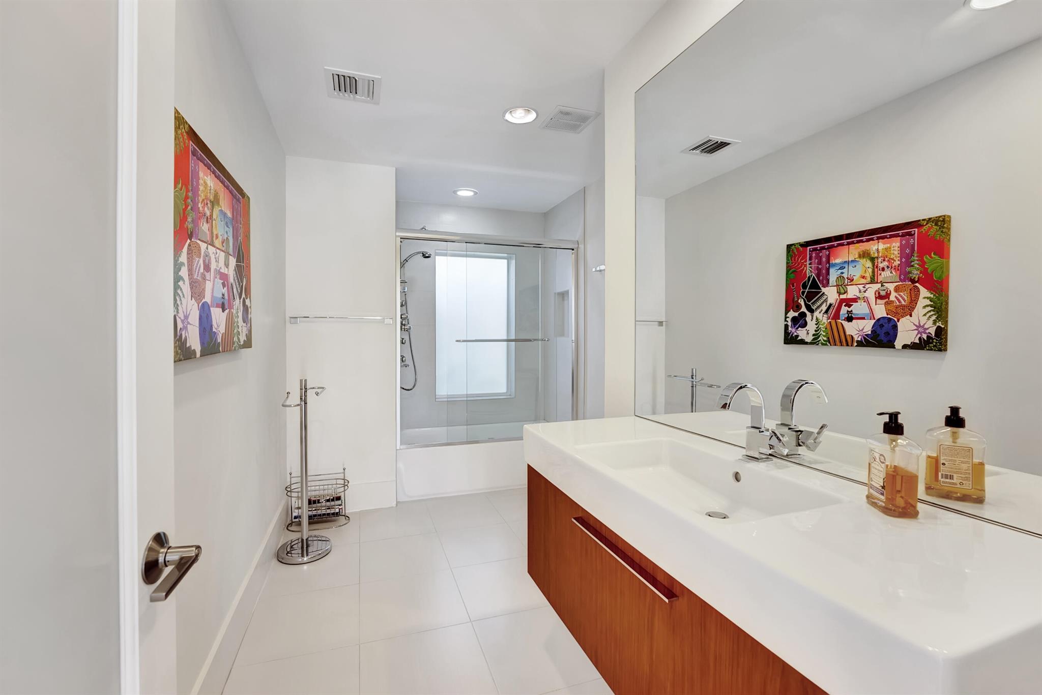 Delaire Country Club - Residential