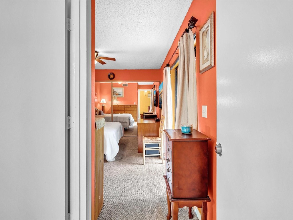 Chateau Wood - Residential