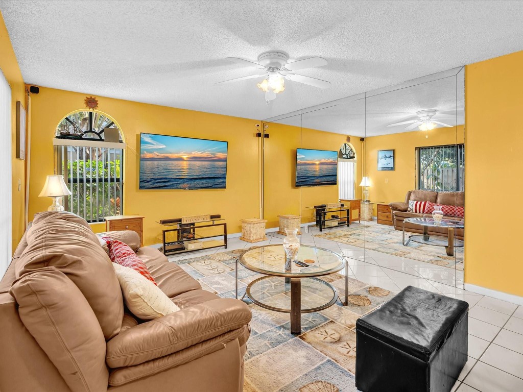 Chateau Wood - Residential