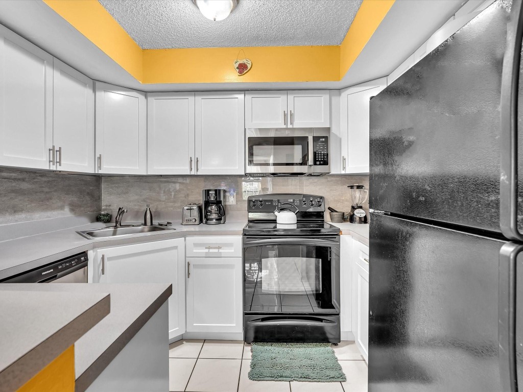 Chateau Wood - Residential