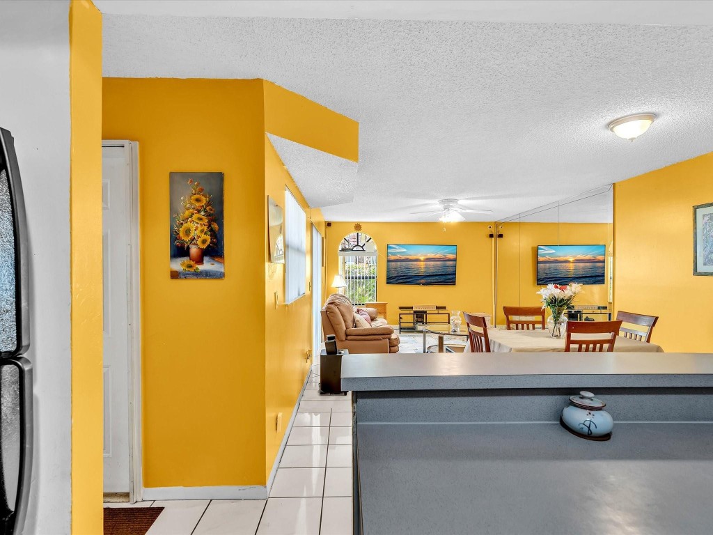 Chateau Wood - Residential