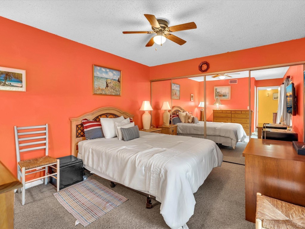 Chateau Wood - Residential