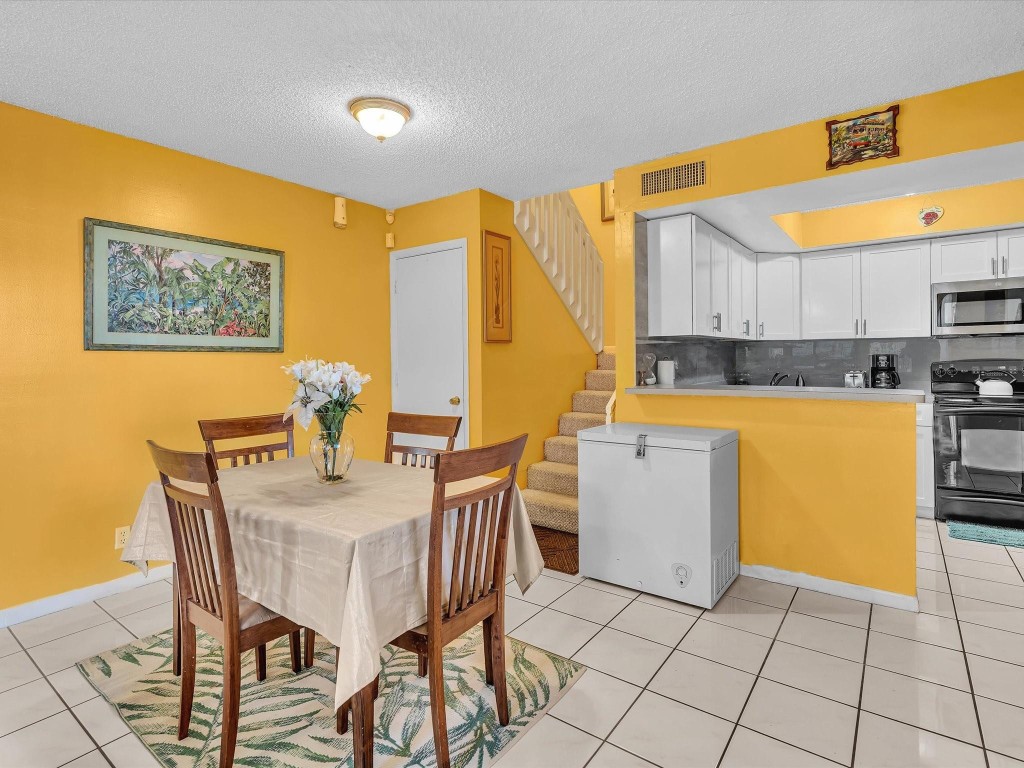 Chateau Wood - Residential