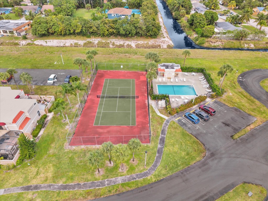 Chateau Wood - Residential