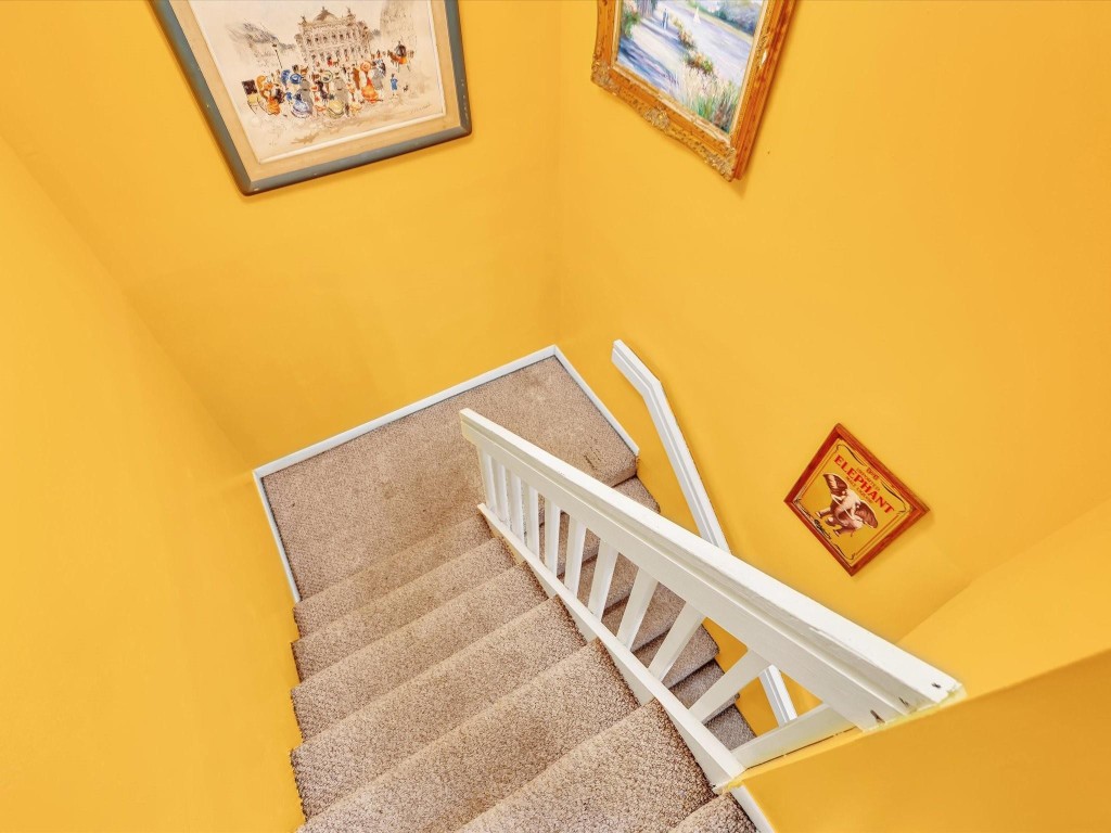 Chateau Wood - Residential