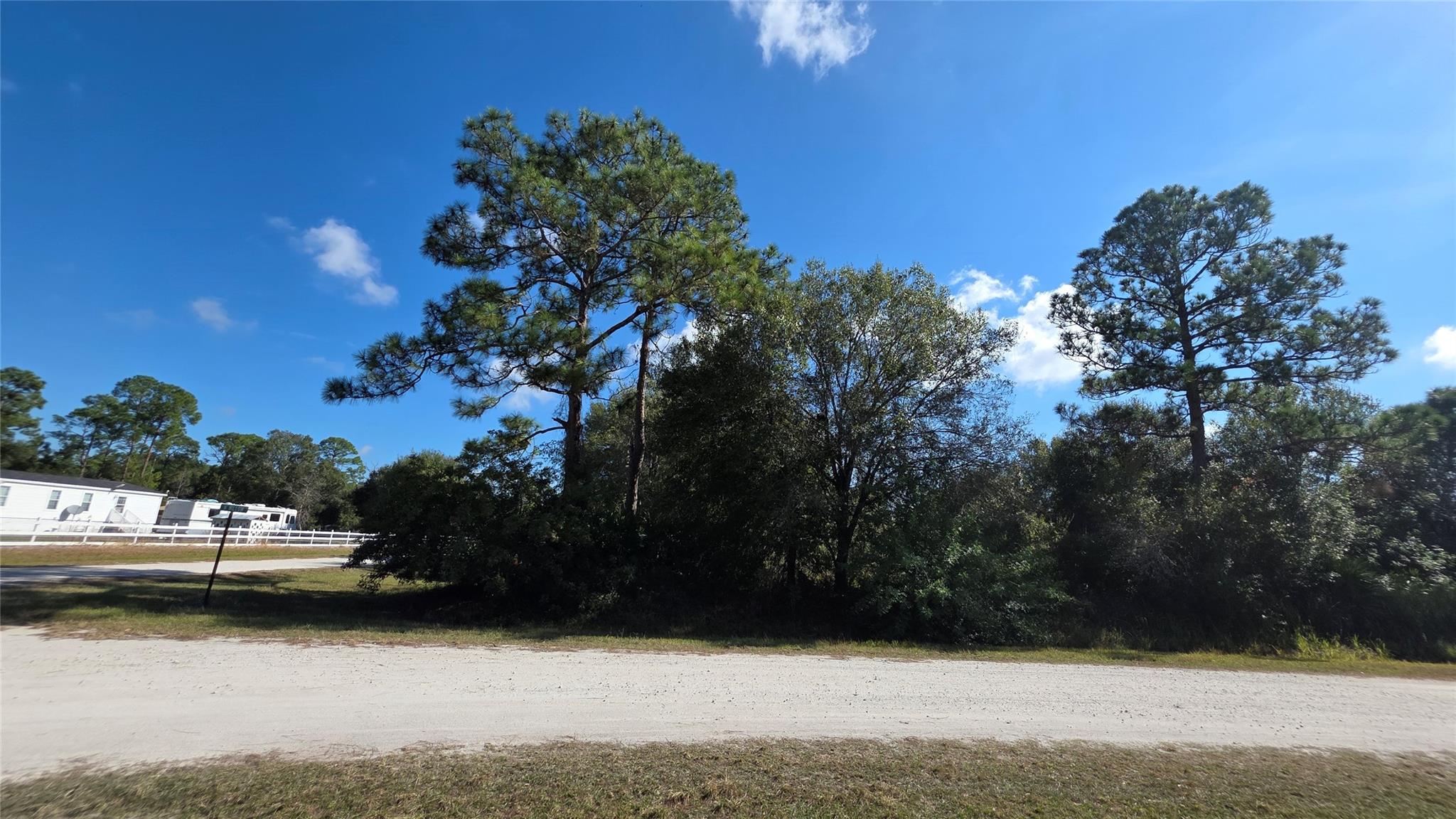 THE WOODLAND S/D - Land