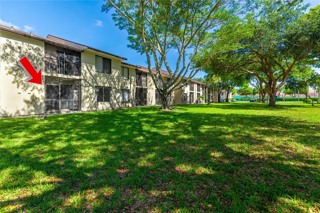 Photo of 21938 Remsen Terrace #108, Boca Raton, FL 33433 (MLS # F10505314)