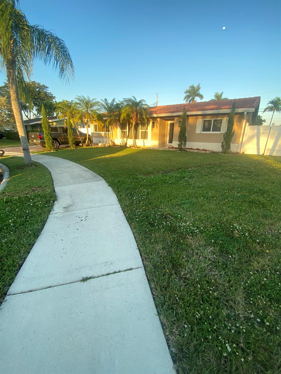 FABULOUS RARELY AVAILABLE 4BR/2BR 1/4 ACRE SINGLE FAMILY HOME. EXCELLENT LOCATION SURROUNDED BY PARKS GREEN SPACE, SHOPS, DINNING, HWYS, GRAET SCHOOLS AND MUCH MORE. NEW CURVED ROOF TILE. NEWLY INSTALED IMPACT WINDOWS AND DOORS. KITCHEN AND BATHS RECENTLY COMPLETELY REMODELED. PAVERS DRIVEWAY. MARBLE FLOOR ALL THROUGHOUT. ENJOY A PEACEFUL LARGE BACK YARD WITH A PRIVATE IN-GROUND POOL DECORATED WITH GRAY TRAVERTINE FLOOR AND THE NATURE AMBIANCE OF A DELICOUS FRUITS TREES. SCREENED PATIO LEADING TO THE POOL, WILL MAKE YOU FEEL LIKE YOU ARE ON VACATION EVERY TIME YOU RETURN HOME !!IDEAL FOR A WINTER SCAPE!!