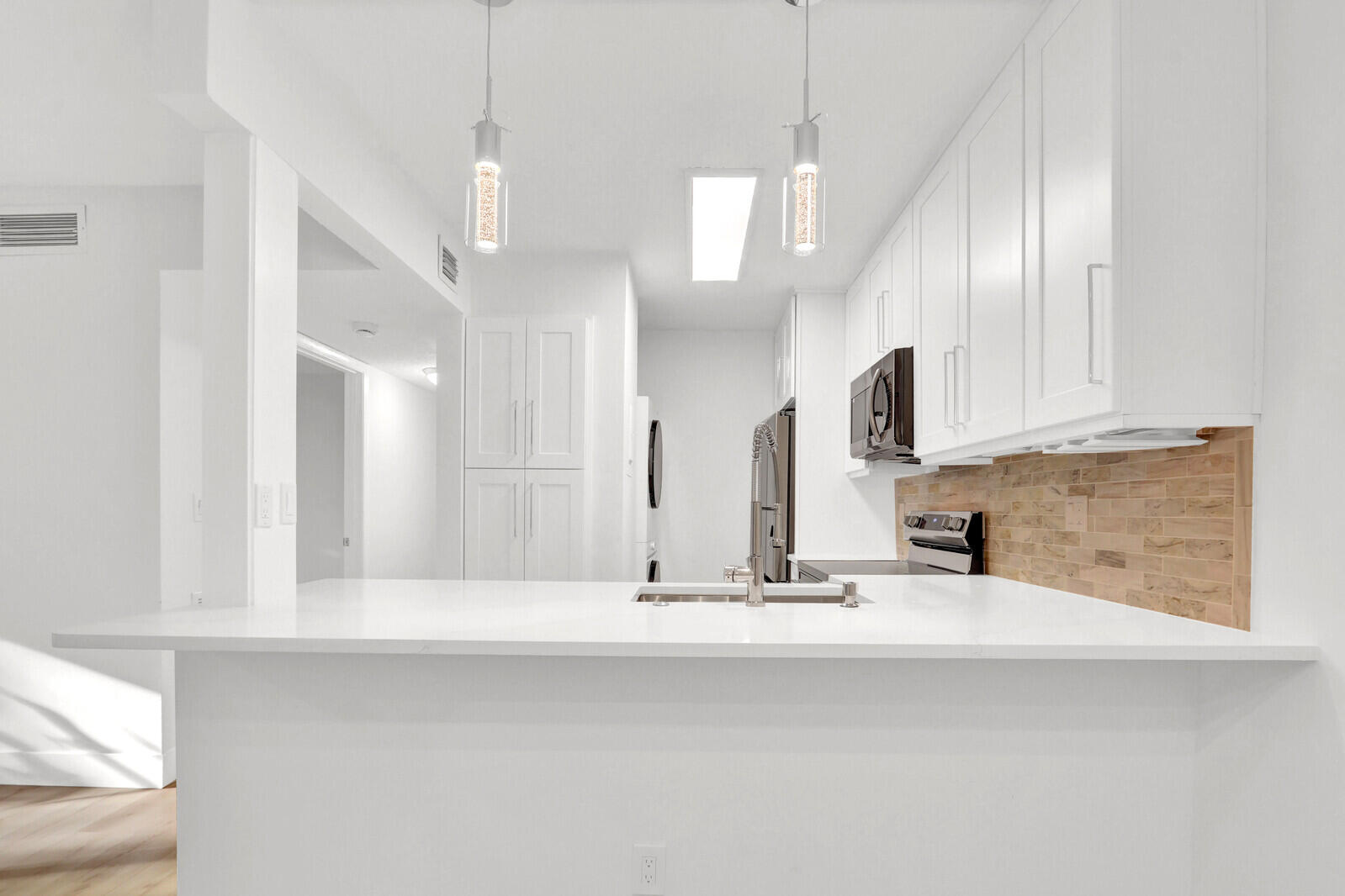 GLENBROOK CONDO - Residential