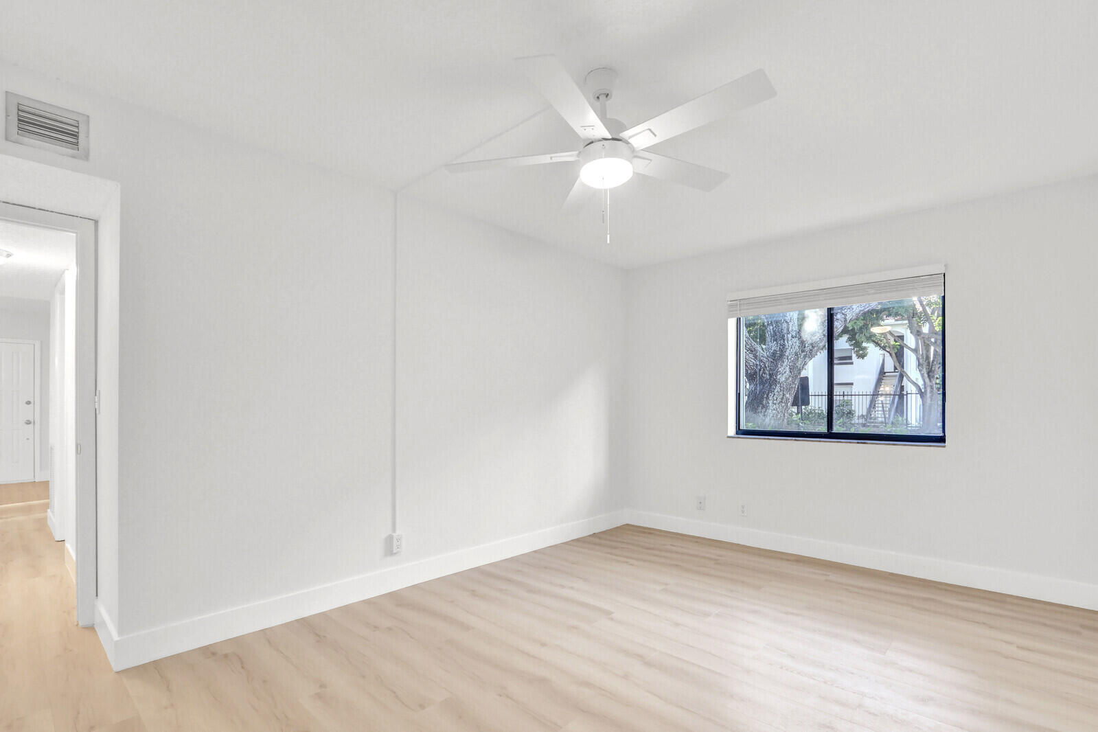 GLENBROOK CONDO - Residential