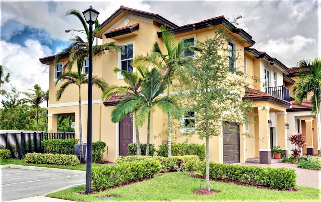 5150 HILLSBORO - Residential