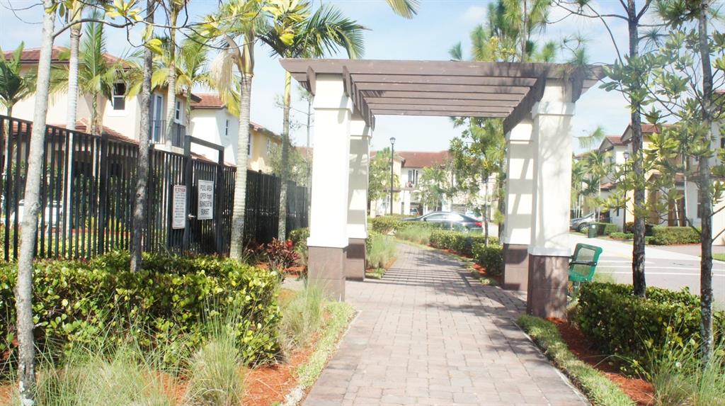 5150 HILLSBORO - Residential