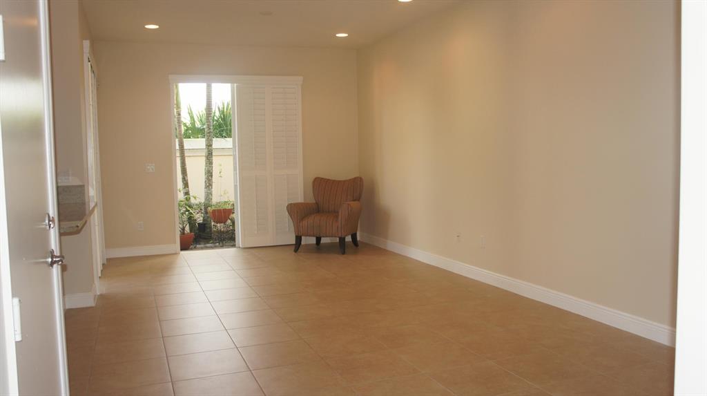 5150 HILLSBORO - Residential