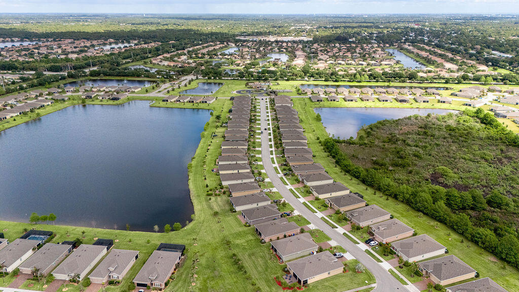 COVE AT FALCON TRACE - Residential