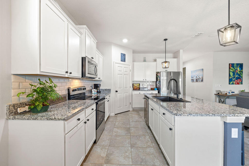 COVE AT FALCON TRACE - Residential