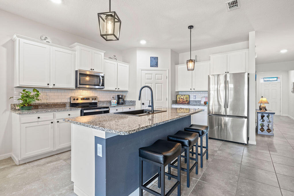 COVE AT FALCON TRACE - Residential