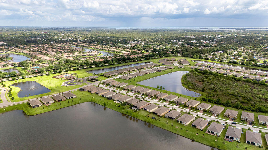 COVE AT FALCON TRACE - Residential