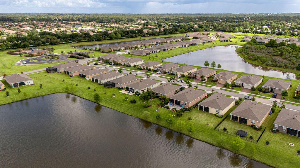 COVE AT FALCON TRACE - Residential
