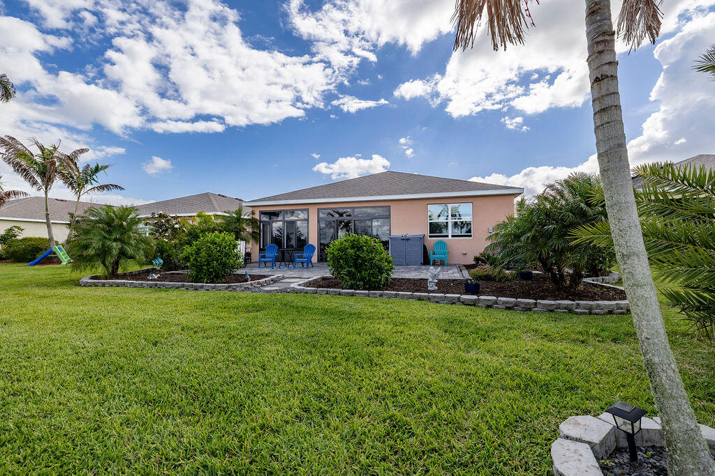 COVE AT FALCON TRACE - Residential