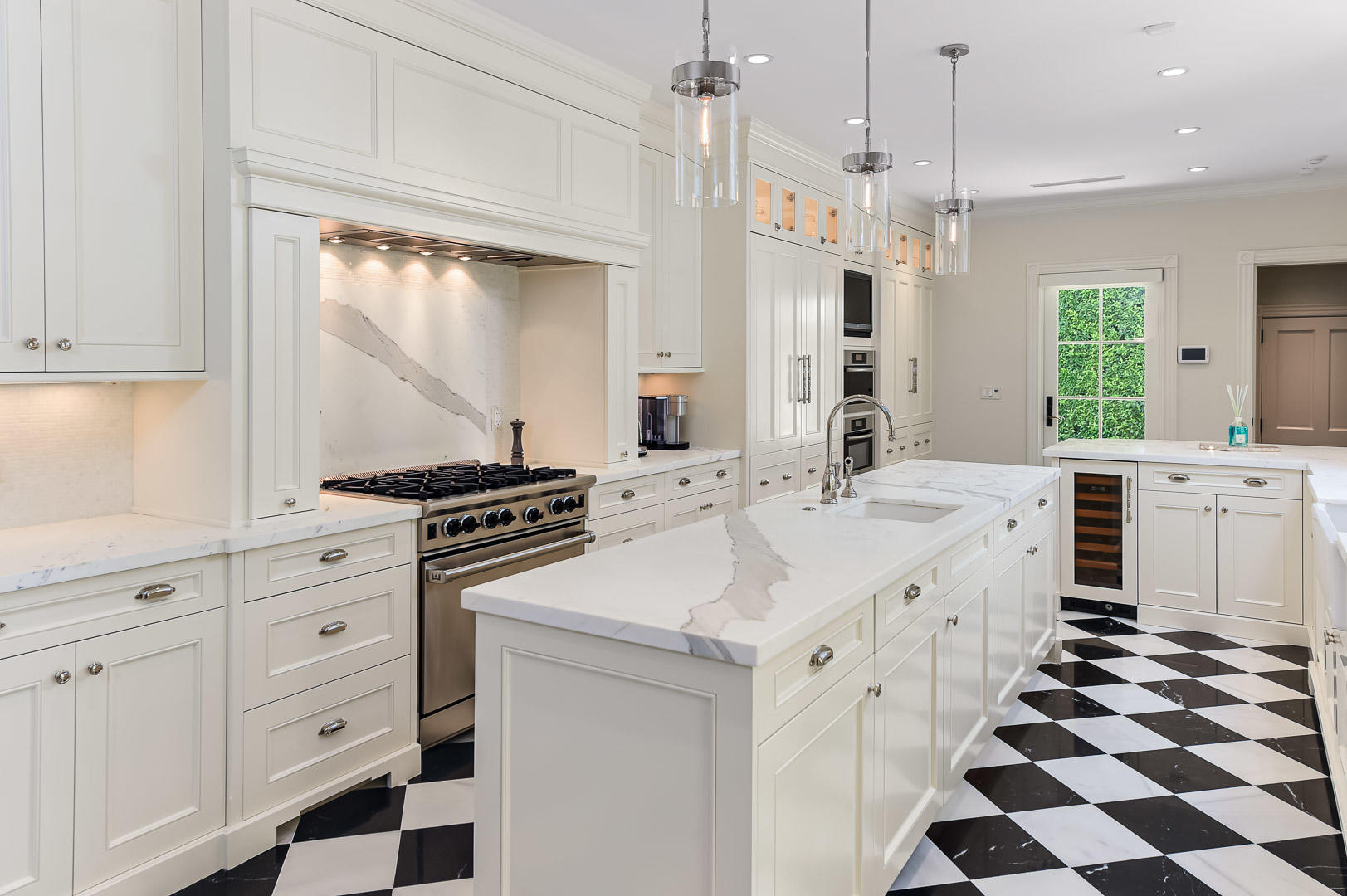 PRIMAVERA ESTATES (LAKE FRONT) - Residential