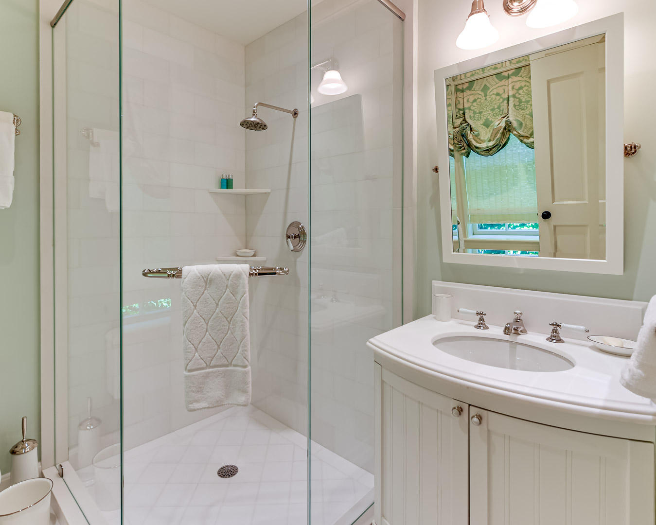 PRIMAVERA ESTATES (LAKE FRONT) - Residential