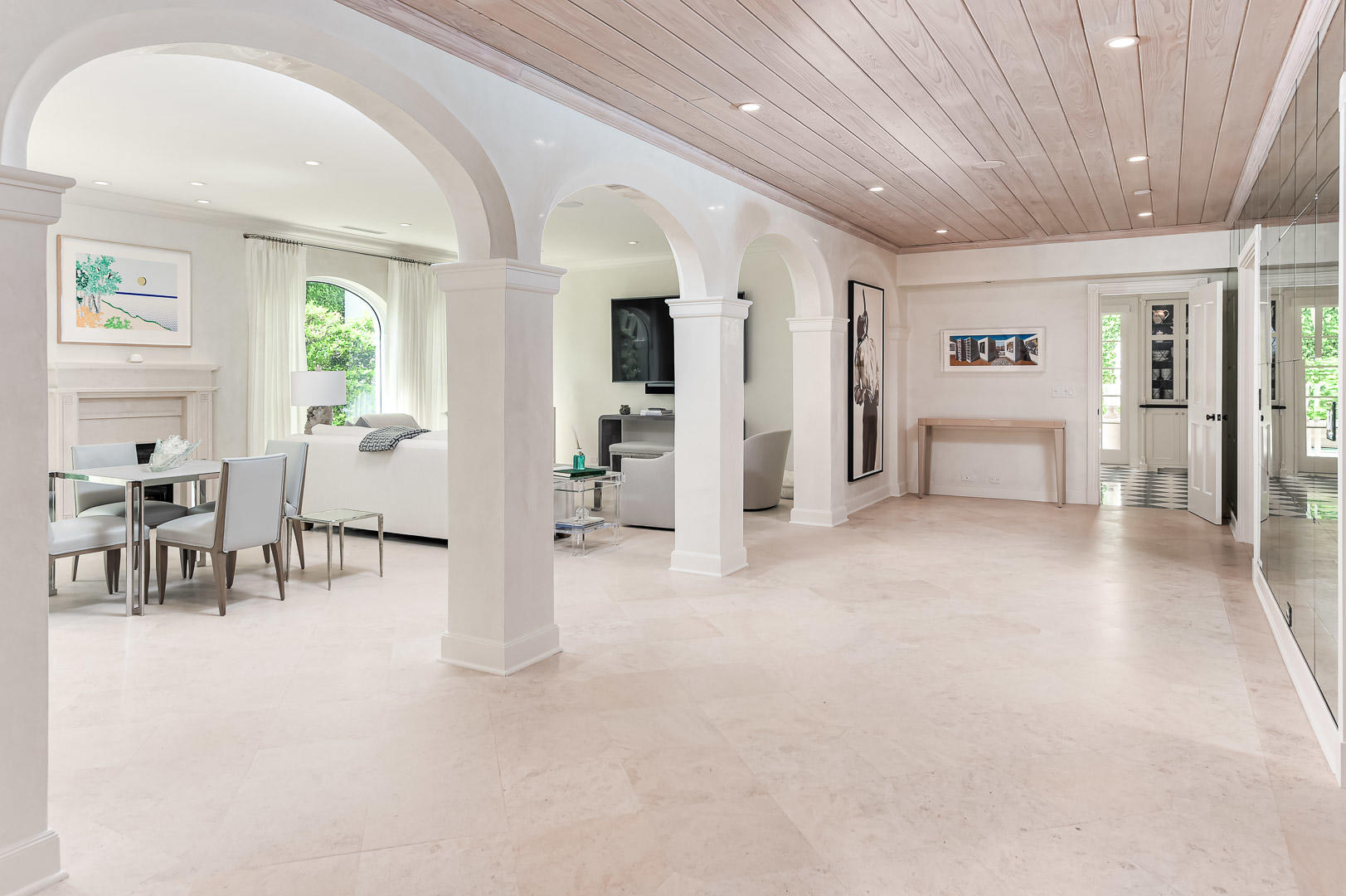 PRIMAVERA ESTATES (LAKE FRONT) - Residential