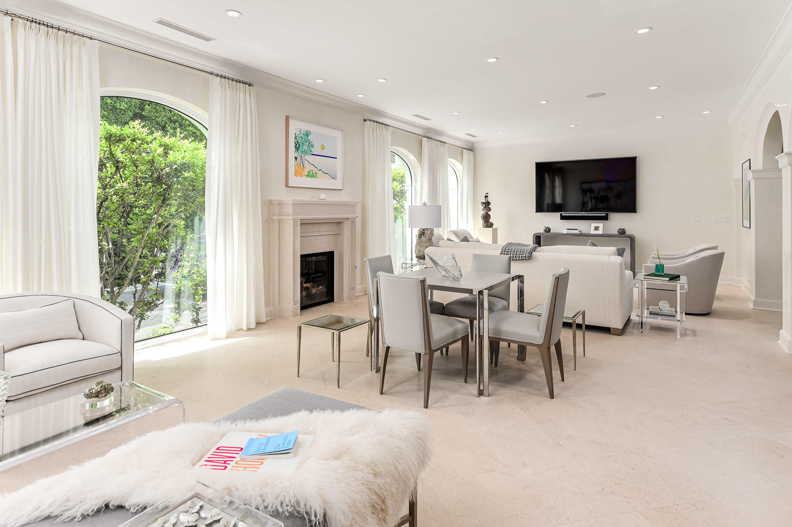 PRIMAVERA ESTATES (LAKE FRONT) - Residential