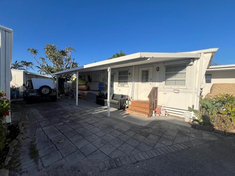 A home in Briny Breezes