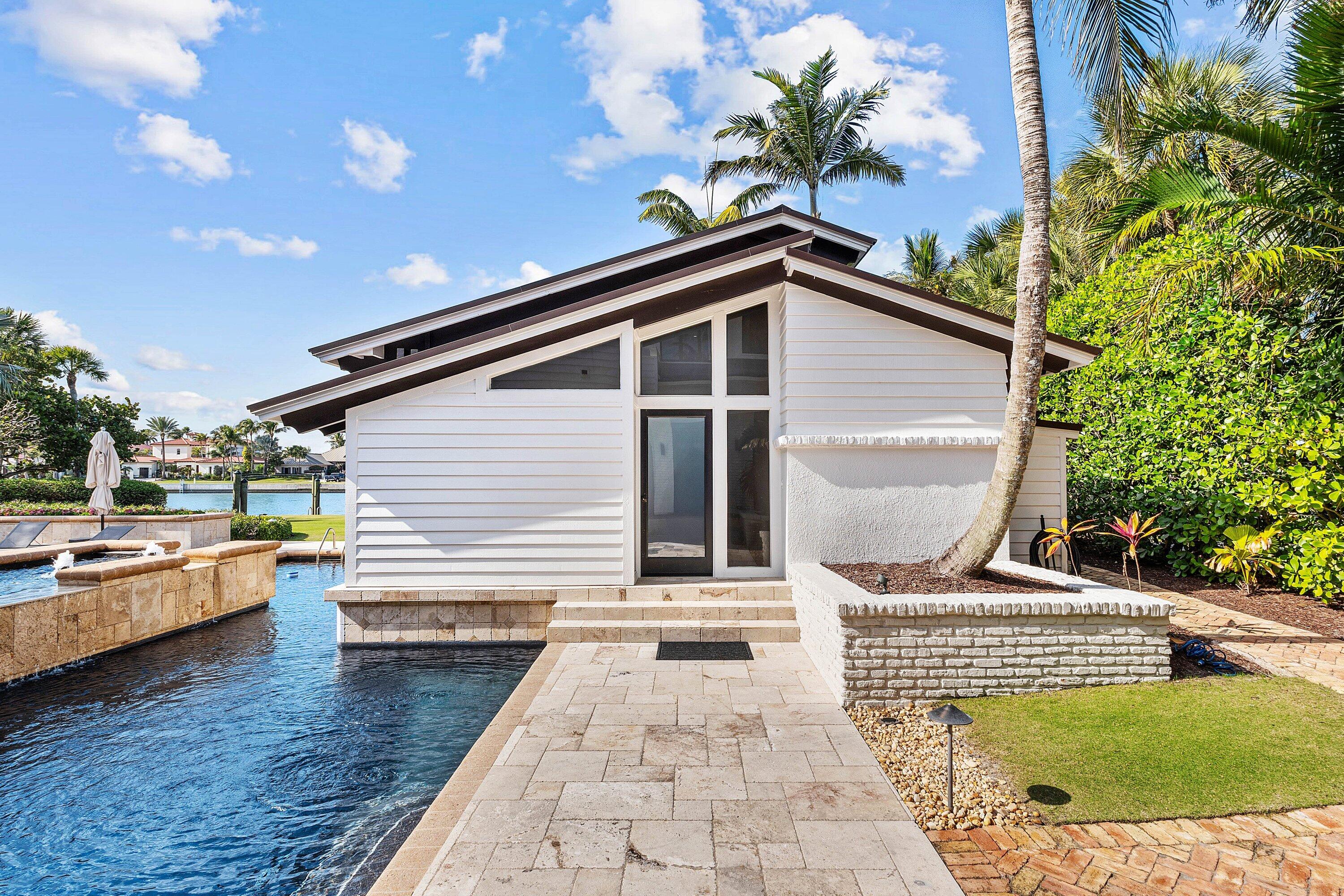 SAILFISH POINT - Residential