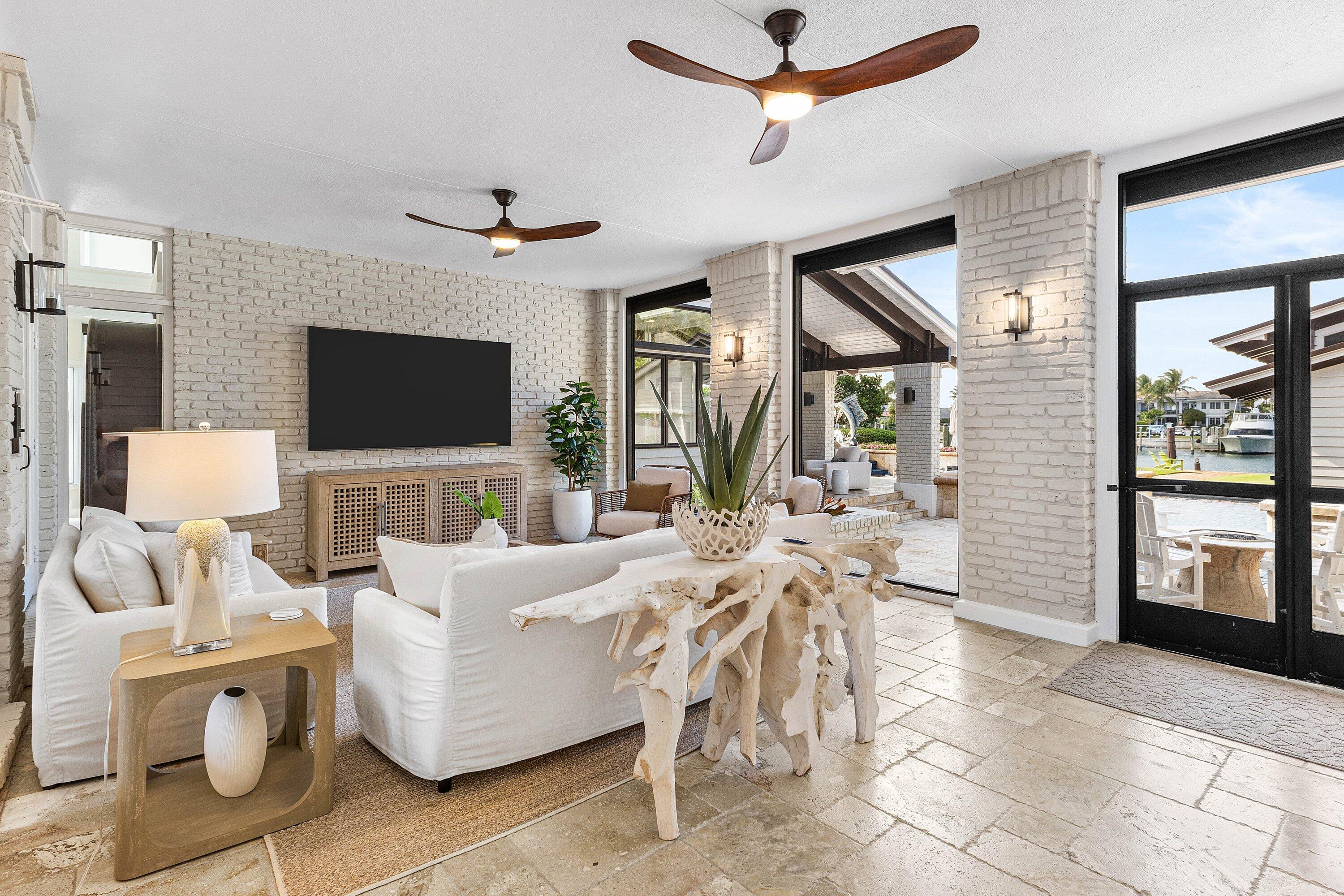 SAILFISH POINT - Residential