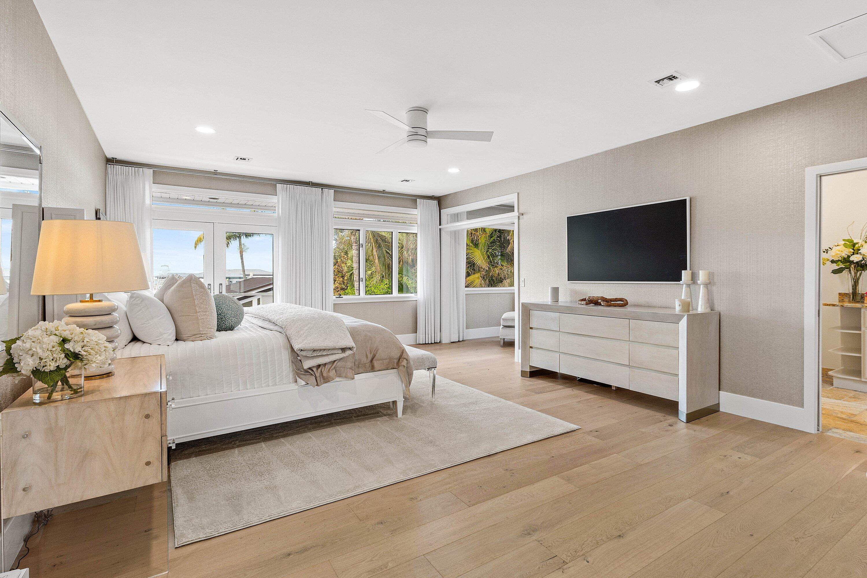 SAILFISH POINT - Residential