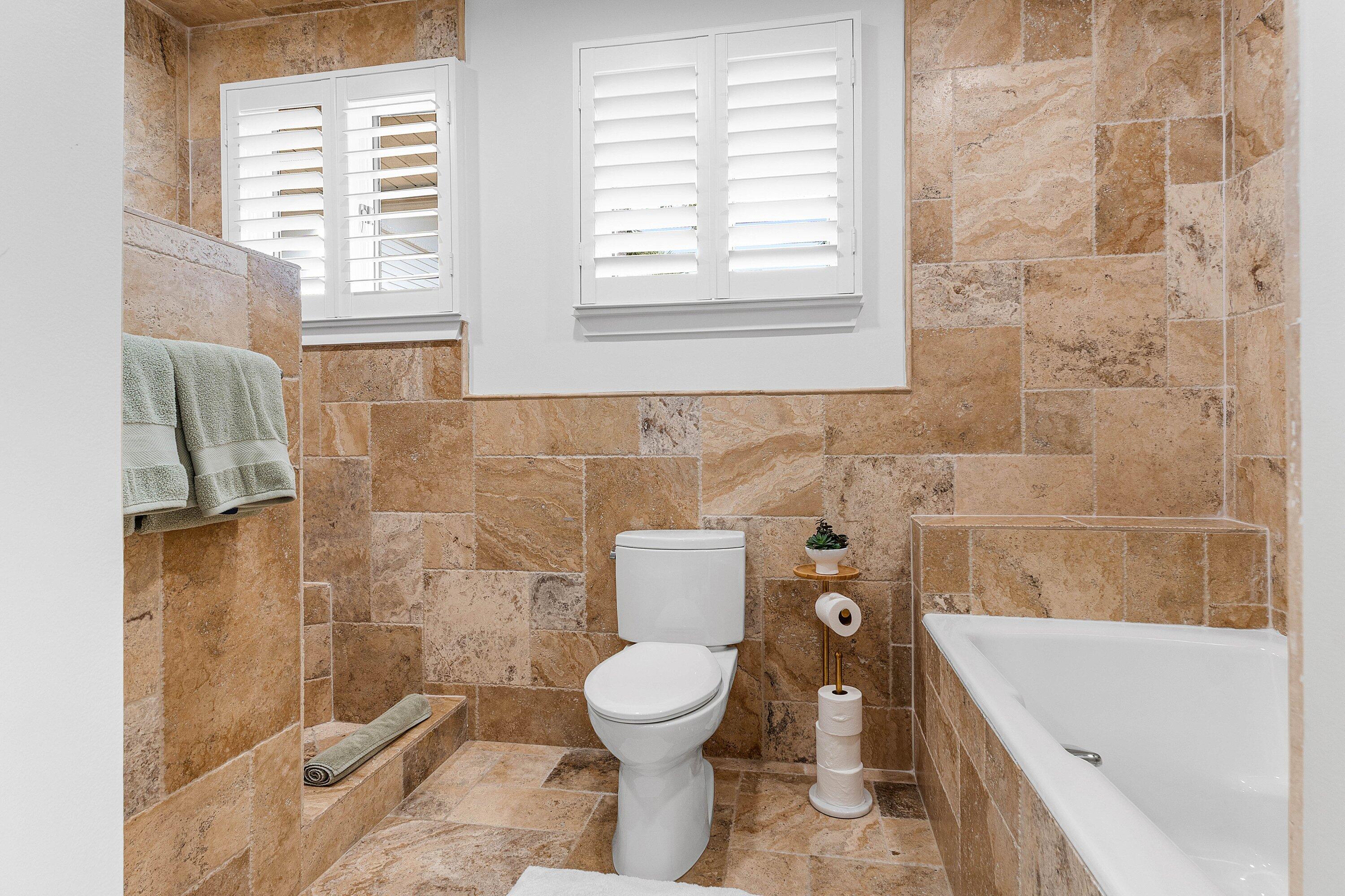 SAILFISH POINT - Residential