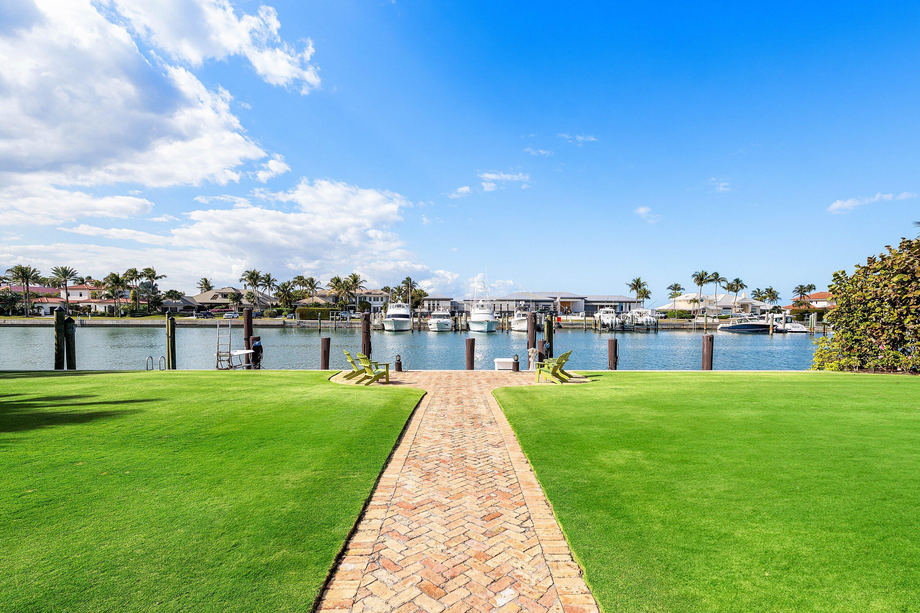 SAILFISH POINT - Residential