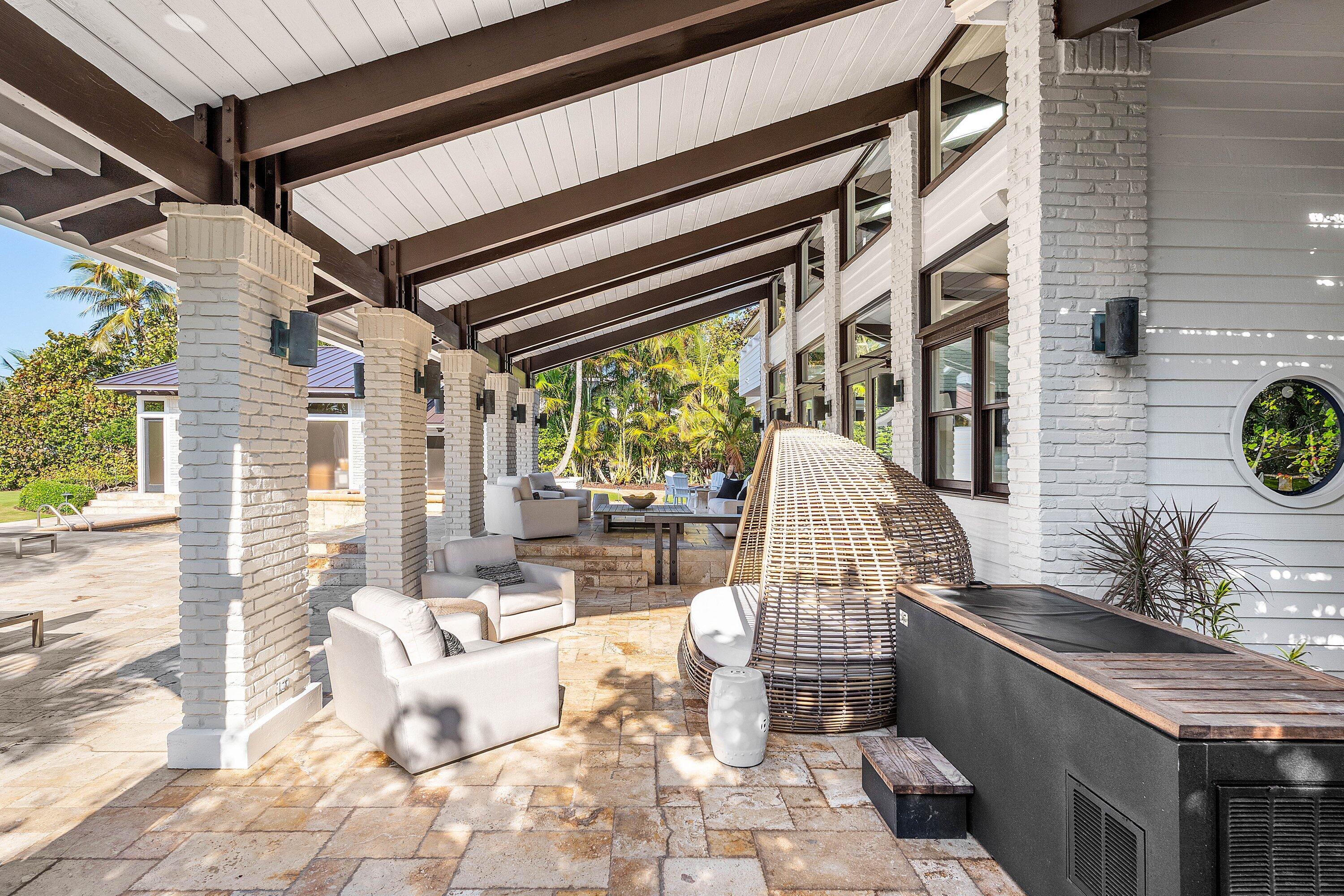 SAILFISH POINT - Residential