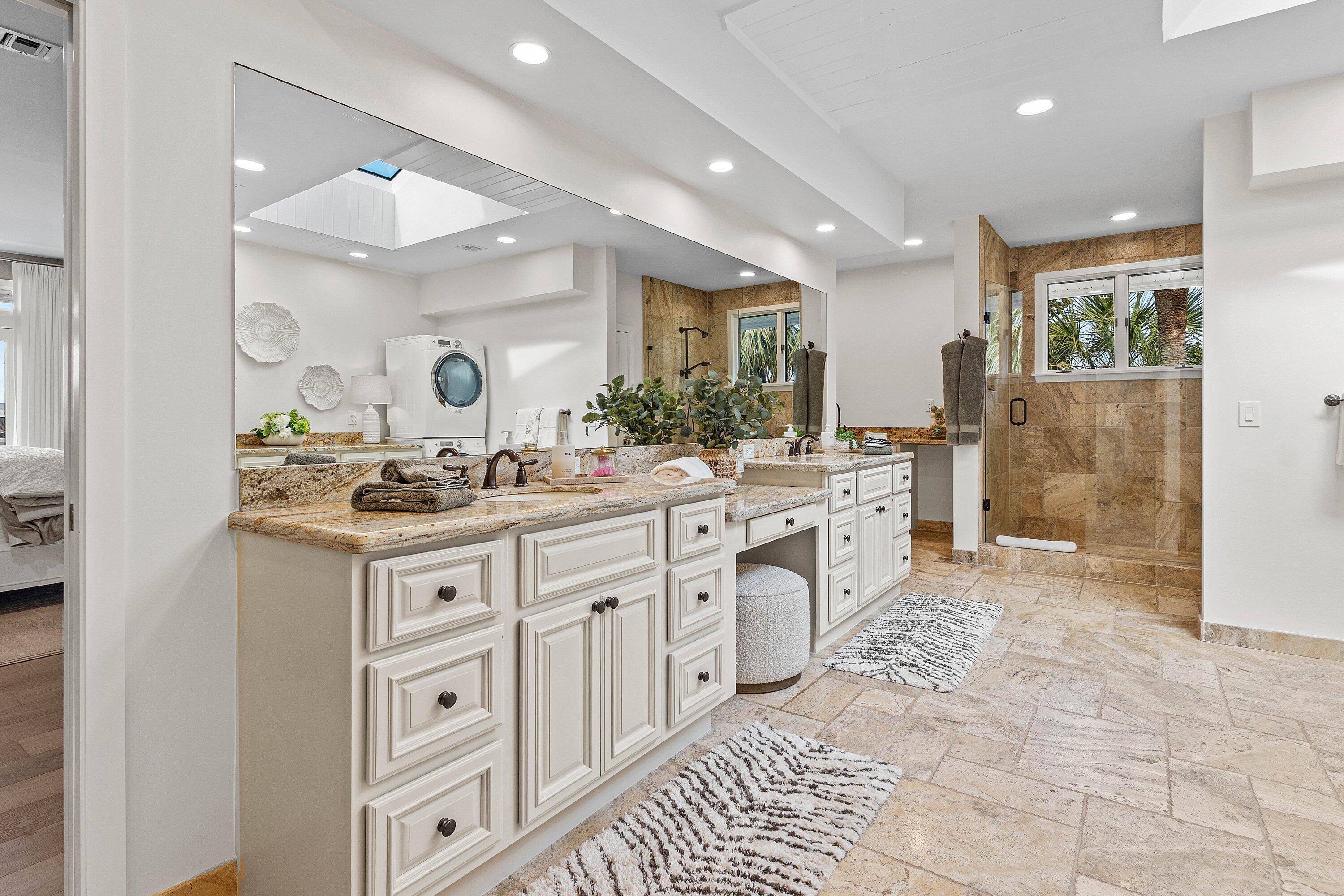 SAILFISH POINT - Residential