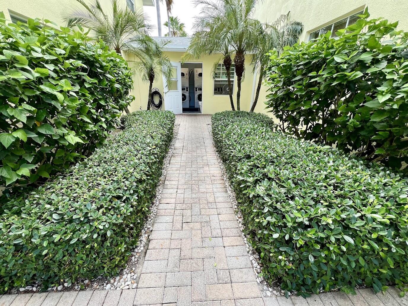 GROVE AT WILTON MANORS CONDO - Residential Lease