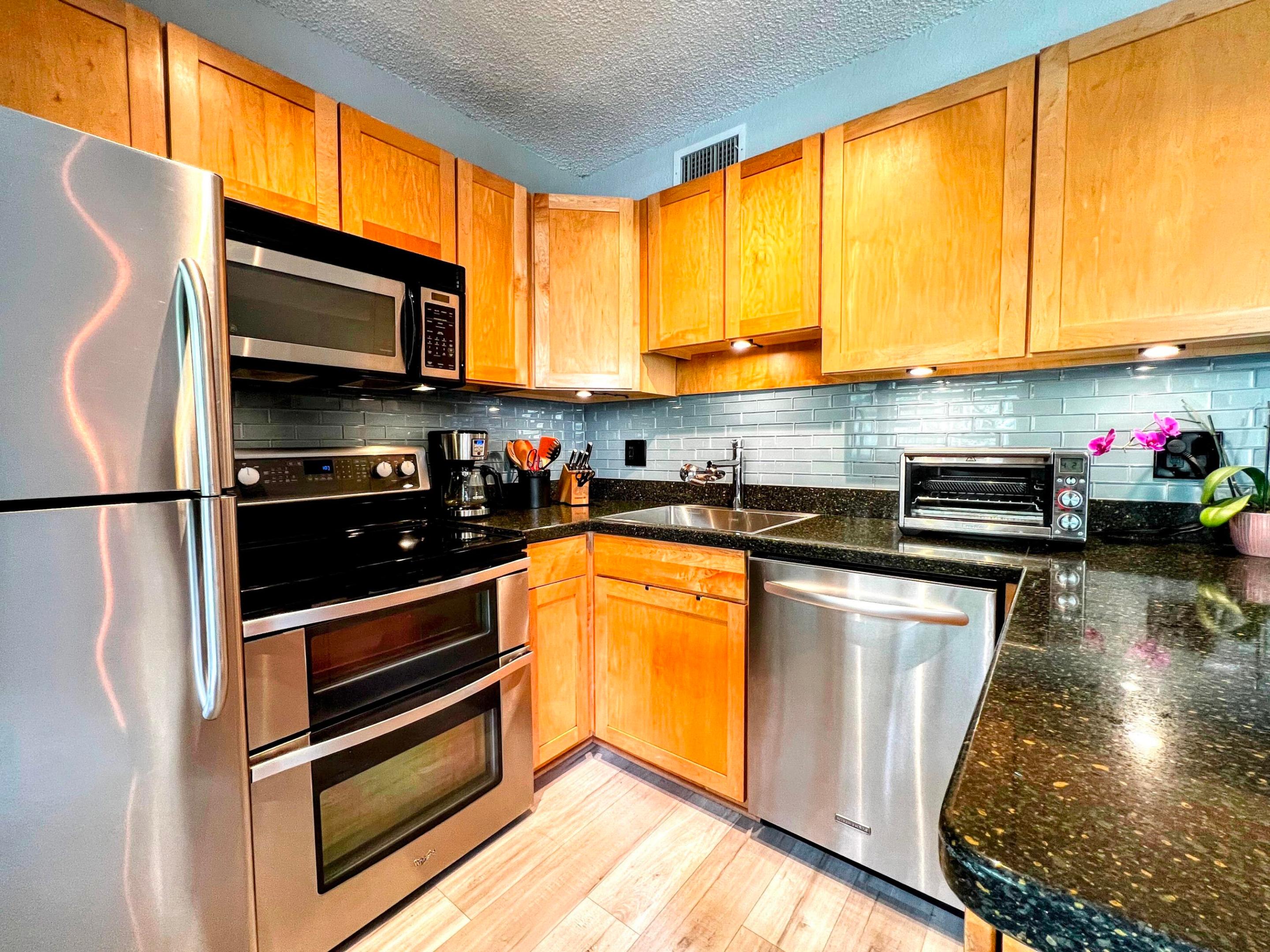 GROVE AT WILTON MANORS CONDO - Residential Lease