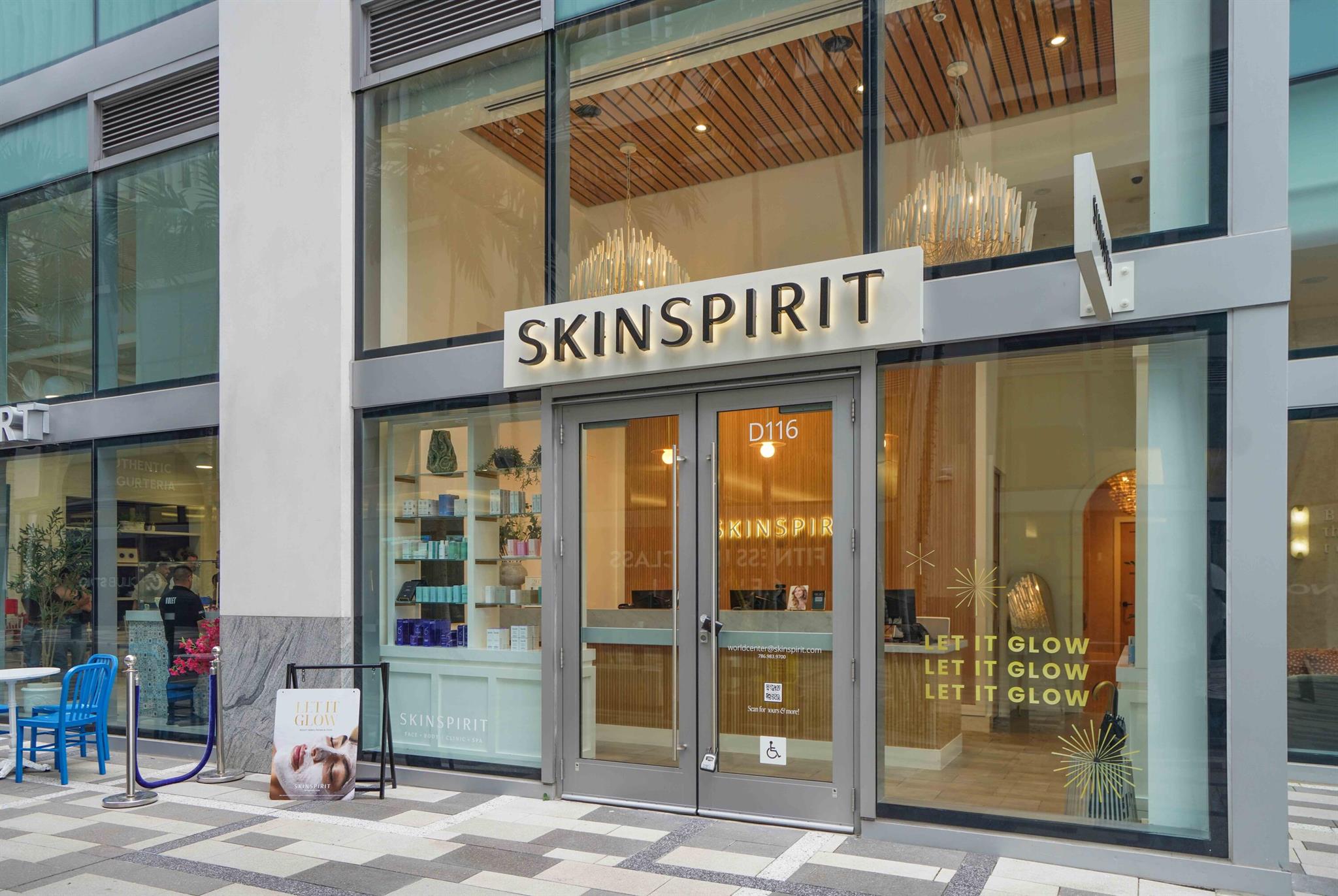 PARAMOUNT MIAMI WORLDCENT - Residential Lease