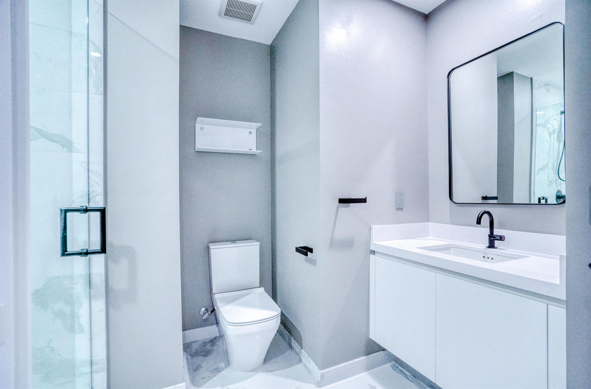 PARAMOUNT MIAMI WORLDCENT - Residential Lease