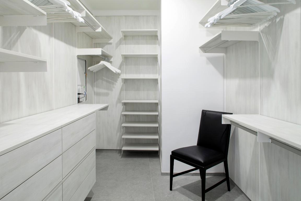 PARAMOUNT MIAMI WORLDCENTER - Residential Lease