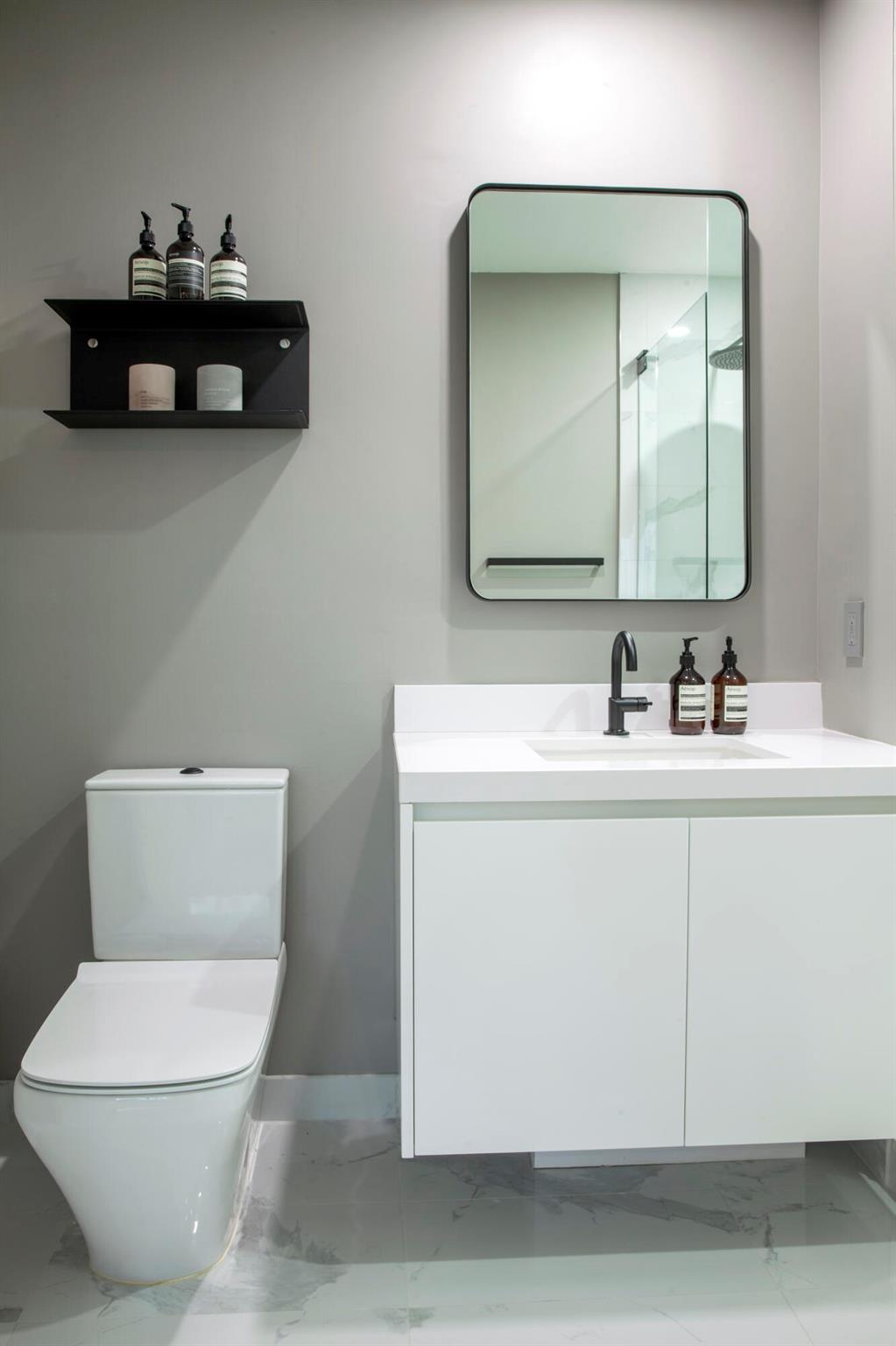 PARAMOUNT MIAMI WORLDCENT - Residential Lease