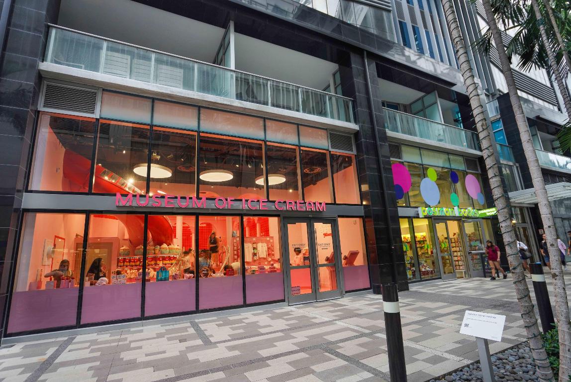 PARAMOUNT MIAMI WORLDCENTER - Residential Lease