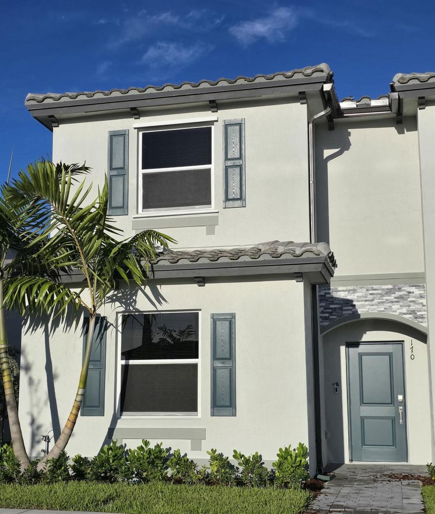Brand new 3 bed / 3 bath townhouse for rent in Homestead! Be the first to live in this beautiful home featuring an open-concept layout, large kitchen island, walk-in closet, private patio, and 2 assigned parking spaces. Convenient location near Turnpike, US1, and just 30 minutes to the Keys. And a 30 minutes to the MIA. Across from brand new Publix, Homestead High School, and a park.