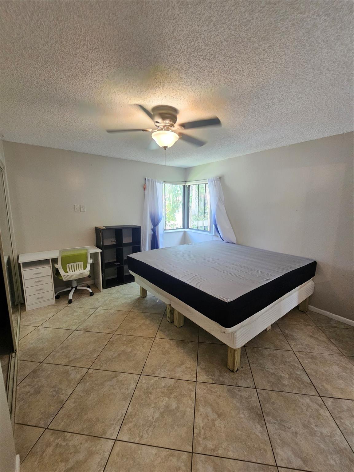 Jacaranda Area 983 97-18 - Residential